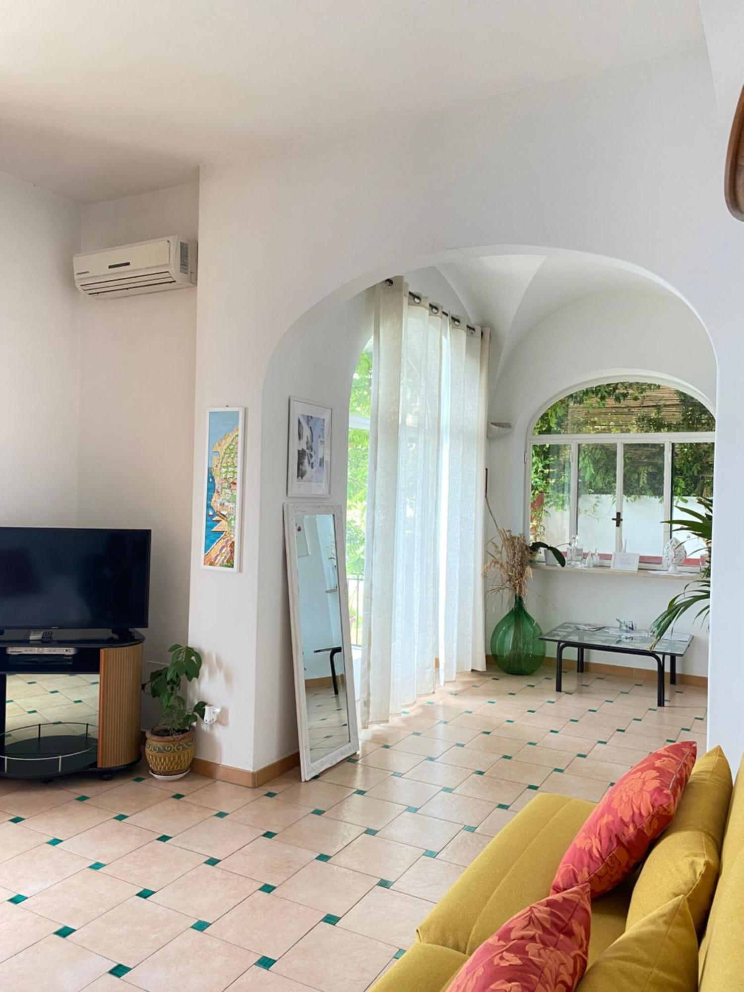 Ferienwohnung Positano'S Flats Exterior foto